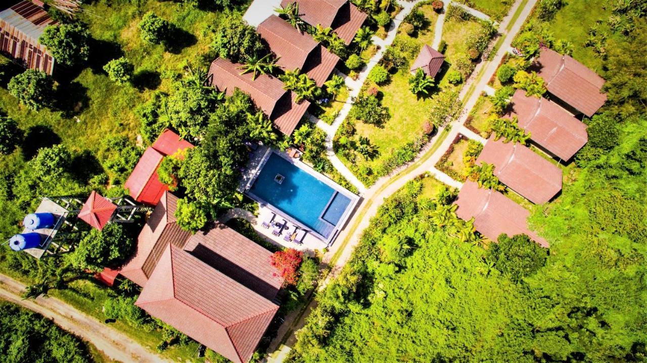 Atmaland Resort Kep Exterior foto